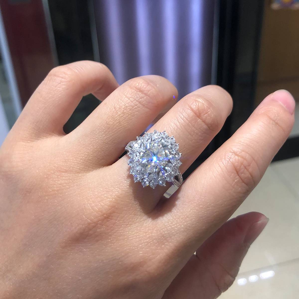 Deluxe Full Diamond Egg shaped Women's Ring S925 Silver Plated Platinum Customized Selection Main Stone Moissanite Diamond 3.0ct/Secondary Stone High Carbon Diamond